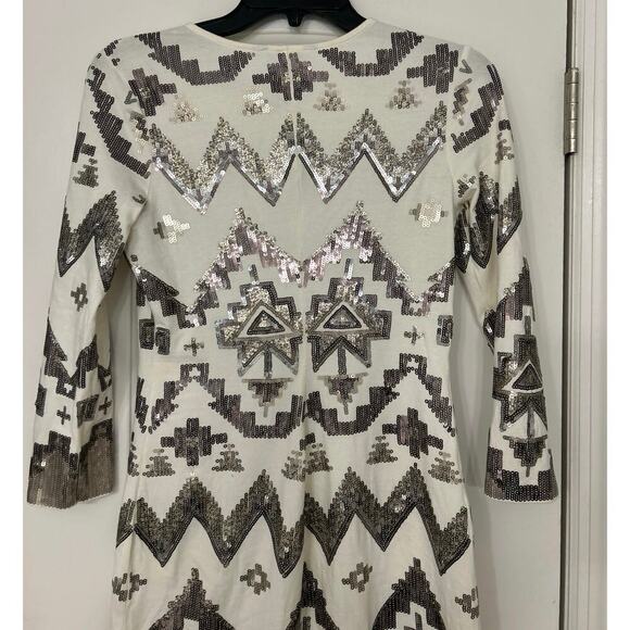 Express Off White Sequin Bodycon Mini Dress Size XS Southwest Print Party - Picture 11 of 16